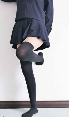 国产清纯白嫩美女正无套播放_4K日本电影免费