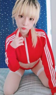 欧美黑人美女时装秀_BD韩语视频大全