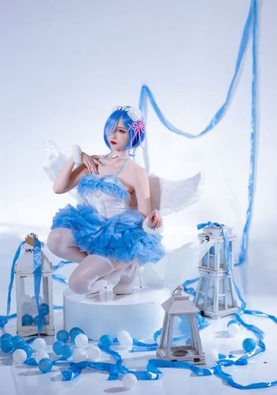 午夜蜜桃视频_1080P完整视频观看