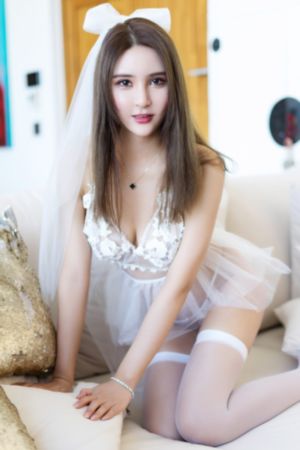 欧美小男孩街拍_BD英语在线播放观看