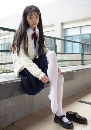 成人色韩国不雅视频我学生的母亲_BD英语视频大全