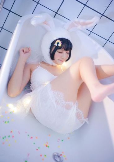 欧美翘臀巨乳_高清手机免费观看完整