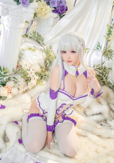 制服丝袜色色欧美激情_BD英语免费高清观看