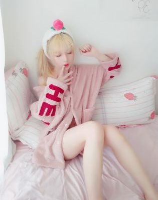 欧美比较火的健身女_迅雷极速版下载