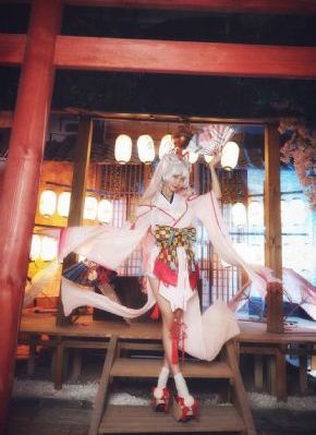 国产化妆品牌老牌子_4K电影在线观看