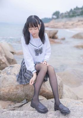 人妻丝袜美腿中文字幕_720免费播放